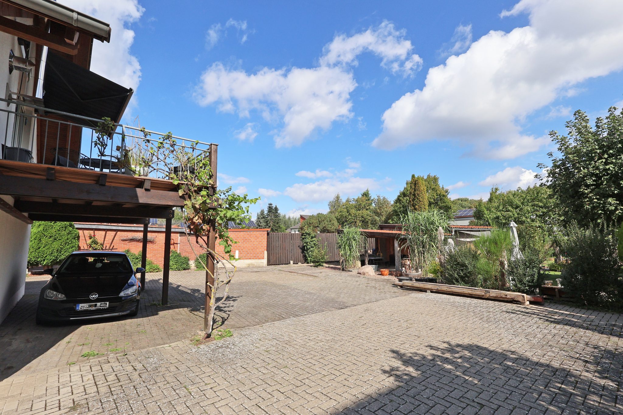Immobilienangebot - Hagenburg - Alle - Viel Raum. Viel Grün. Viel Lebensqualität. Großzügige Eigentumswohnung mit eigenem Garten