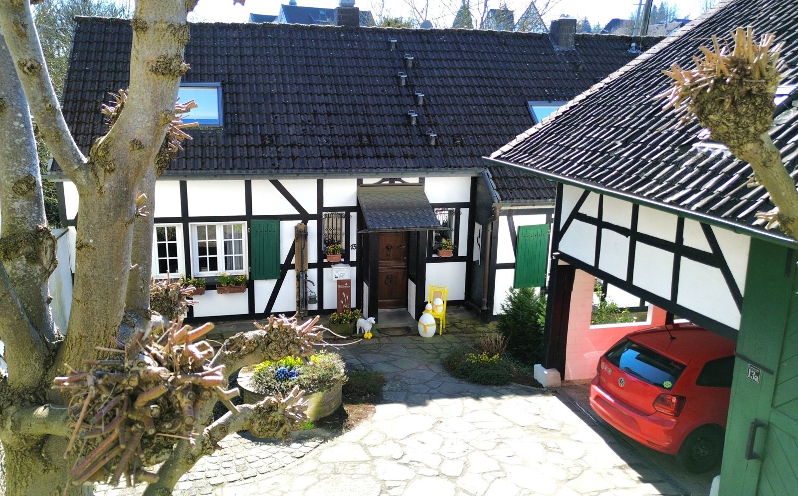 Immobilienangebot - Much - Haus - Tradition & Moderne vereint – Fachwerkhaus mit Wohnscheune im Zentrum von Much