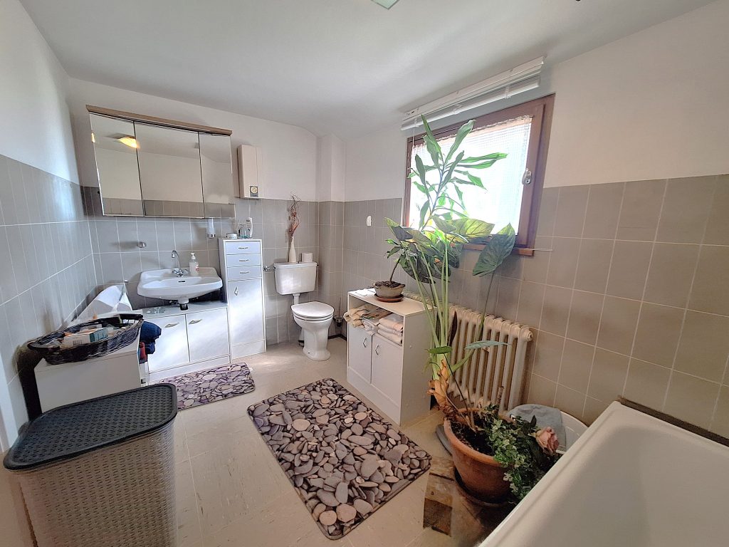 Immobilienangebot - Much - Haus - Naturnah wohnen - Landhauscharme mit flexibler Heizlösung