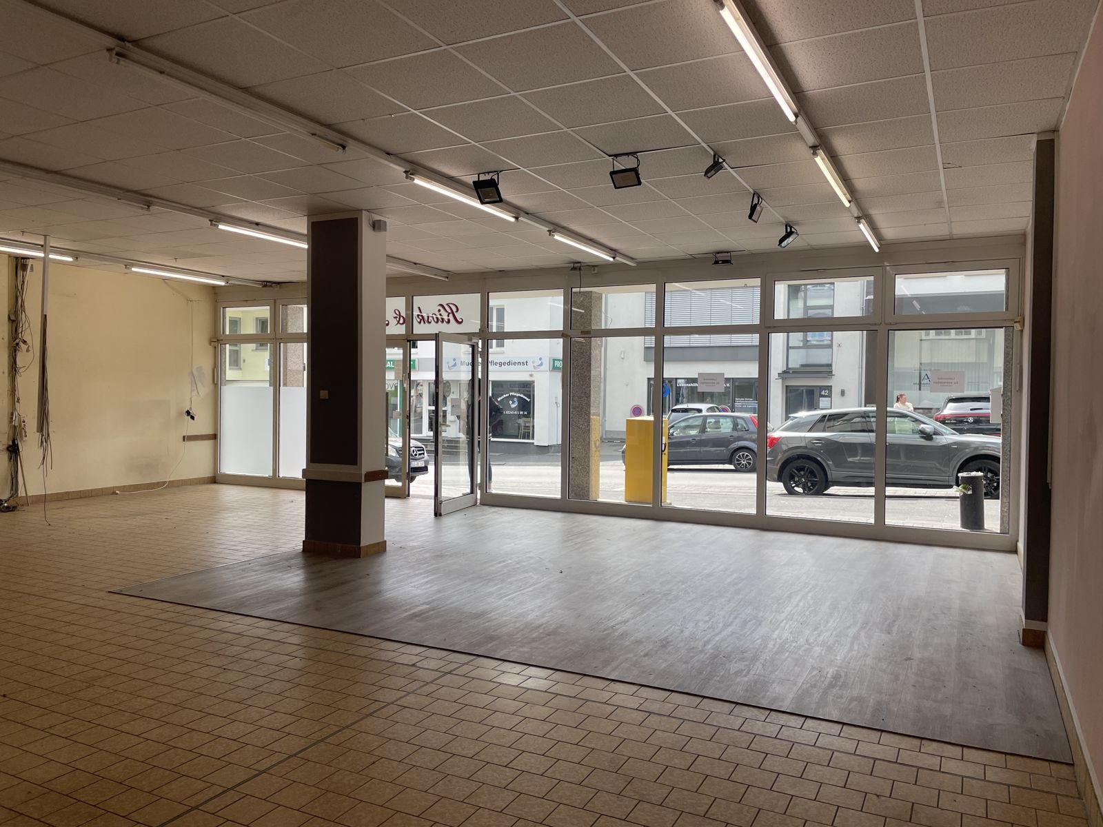 Immobilienangebot - Much - Alle - Schöne große Gewerbeeinheit mit viel Platz im Herzen von Much