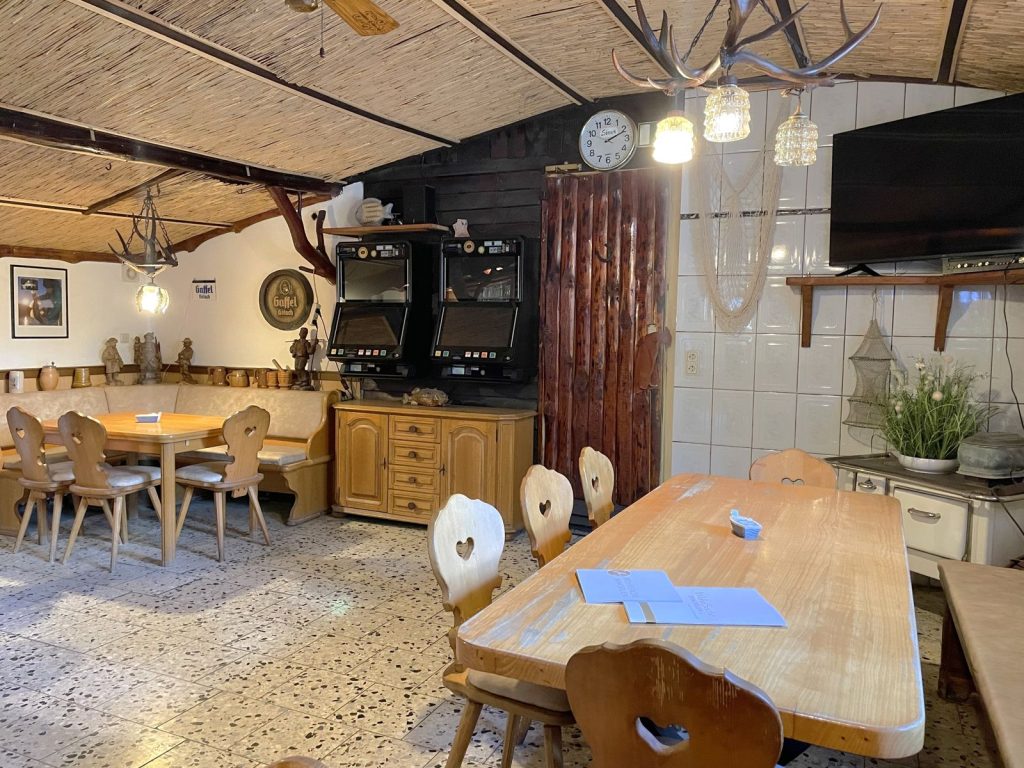 Immobilienangebot - Much / Ortsiefen - Haus - Naturparadies mit Perspektive – Angelteiche, Gastronomie & Wohnen am Waldrand-