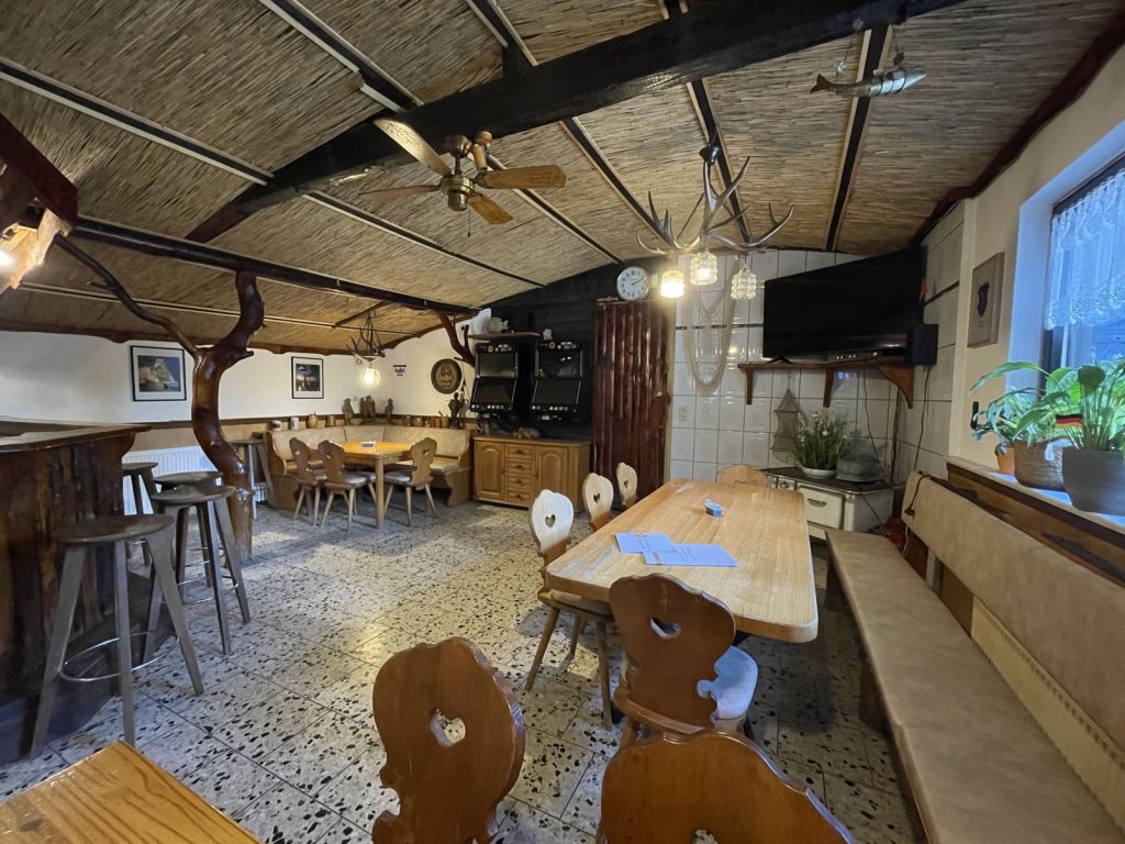 Immobilienangebot - Much / Ortsiefen - Haus - Naturparadies mit Perspektive – Angelteiche, Gastronomie & Wohnen am Waldrand-