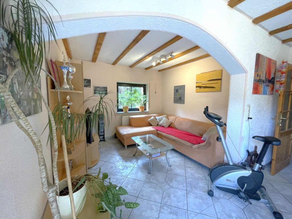 Immobilienangebot - Much / Ortsiefen - Haus - Naturparadies mit Perspektive – Angelteiche, Gastronomie & Wohnen am Waldrand-