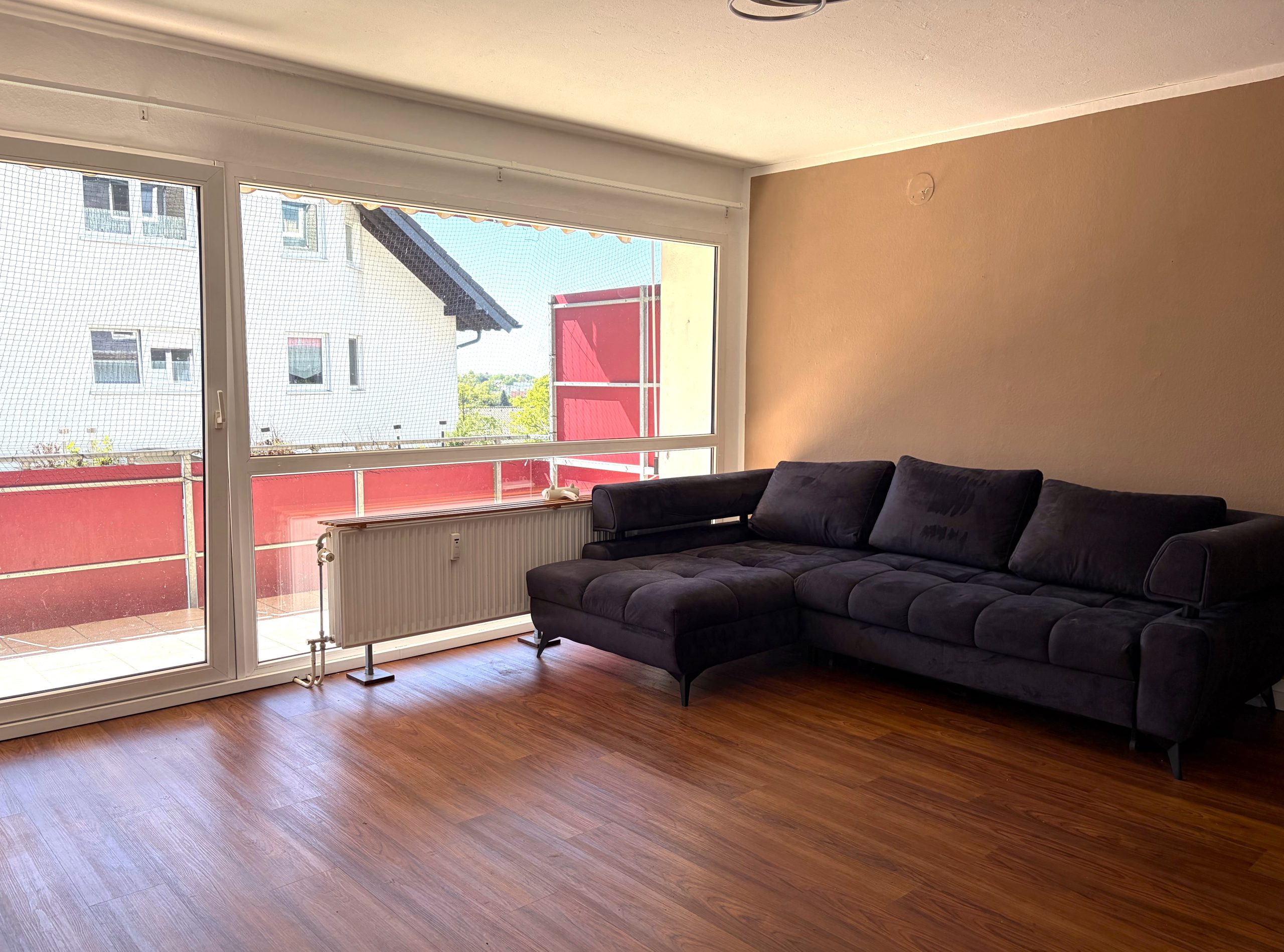 Immobilienangebot - Neunkirchen-Seelscheid - Wohnung - Attraktive Eigentumswohnung im Zentrum von Seelscheid mit Balkon, Garage und Stellplatz!