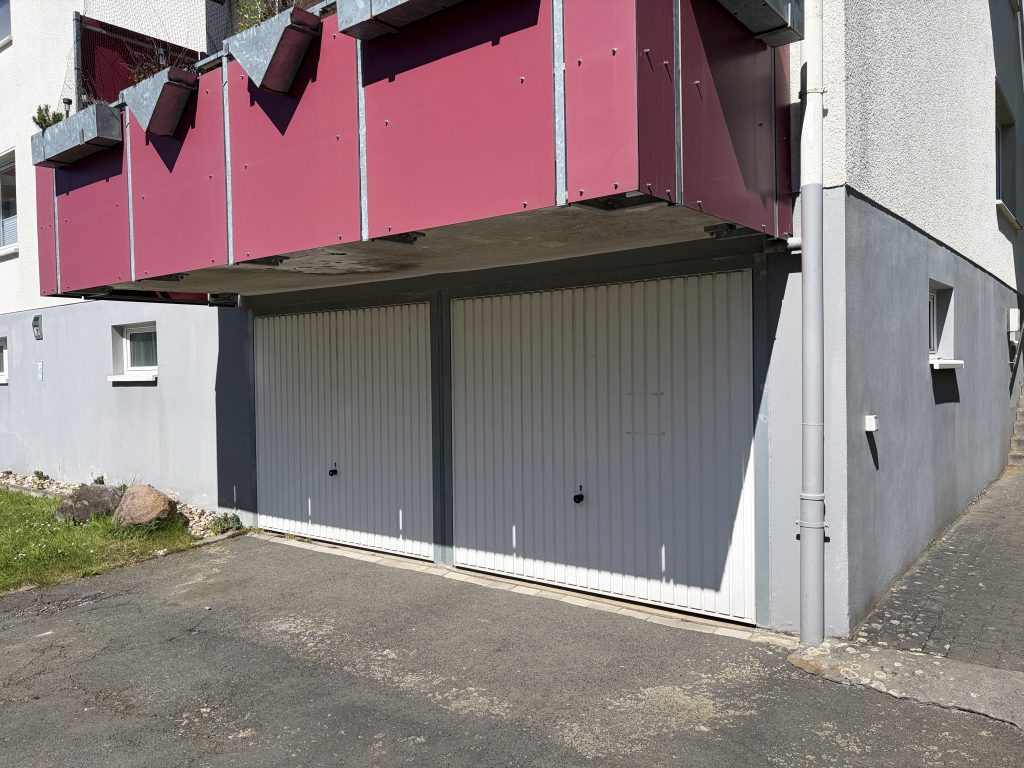 Immobilienangebot - Neunkirchen-Seelscheid - Wohnung - Attraktive Eigentumswohnung im Zentrum von Seelscheid mit Balkon, Garage und Stellplatz!