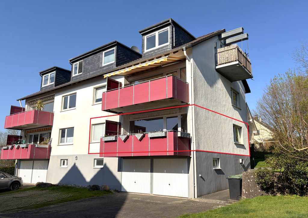 Immobilienangebot - Neunkirchen-Seelscheid - Wohnung - Attraktive Eigentumswohnung im Zentrum von Seelscheid mit Balkon, Garage und Stellplatz!