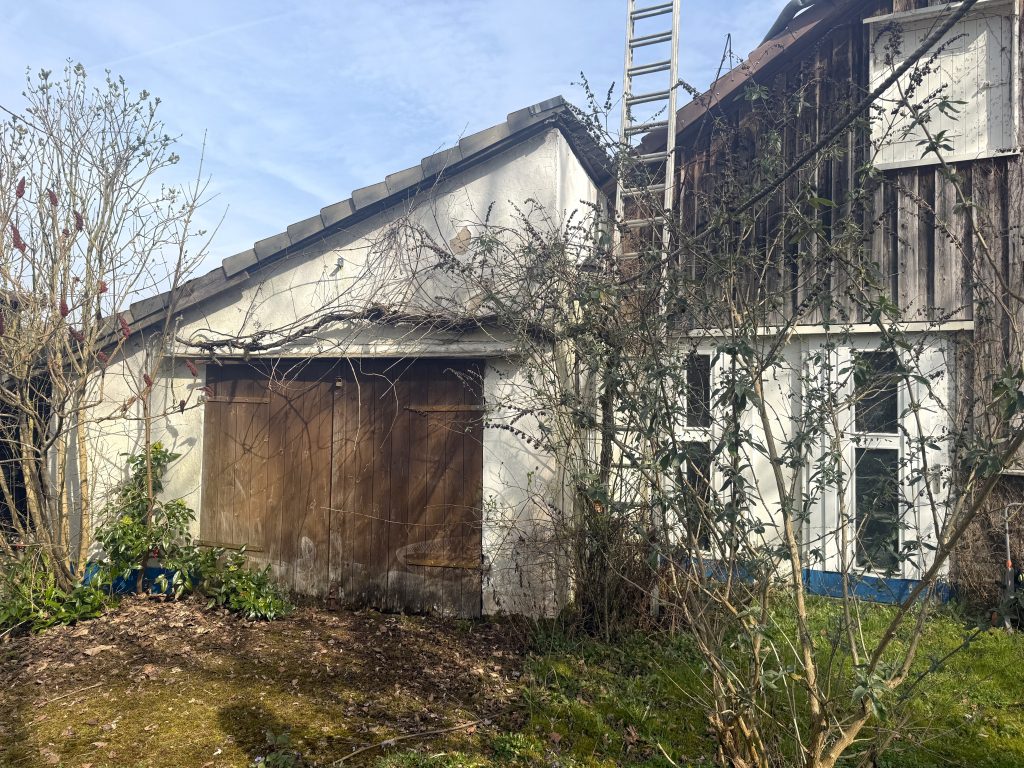 Immobilienangebot - Much - Haus - Historische Fachwerkhaushälfte mit Ausbaupotenzial auf großem Eckgrundstück!