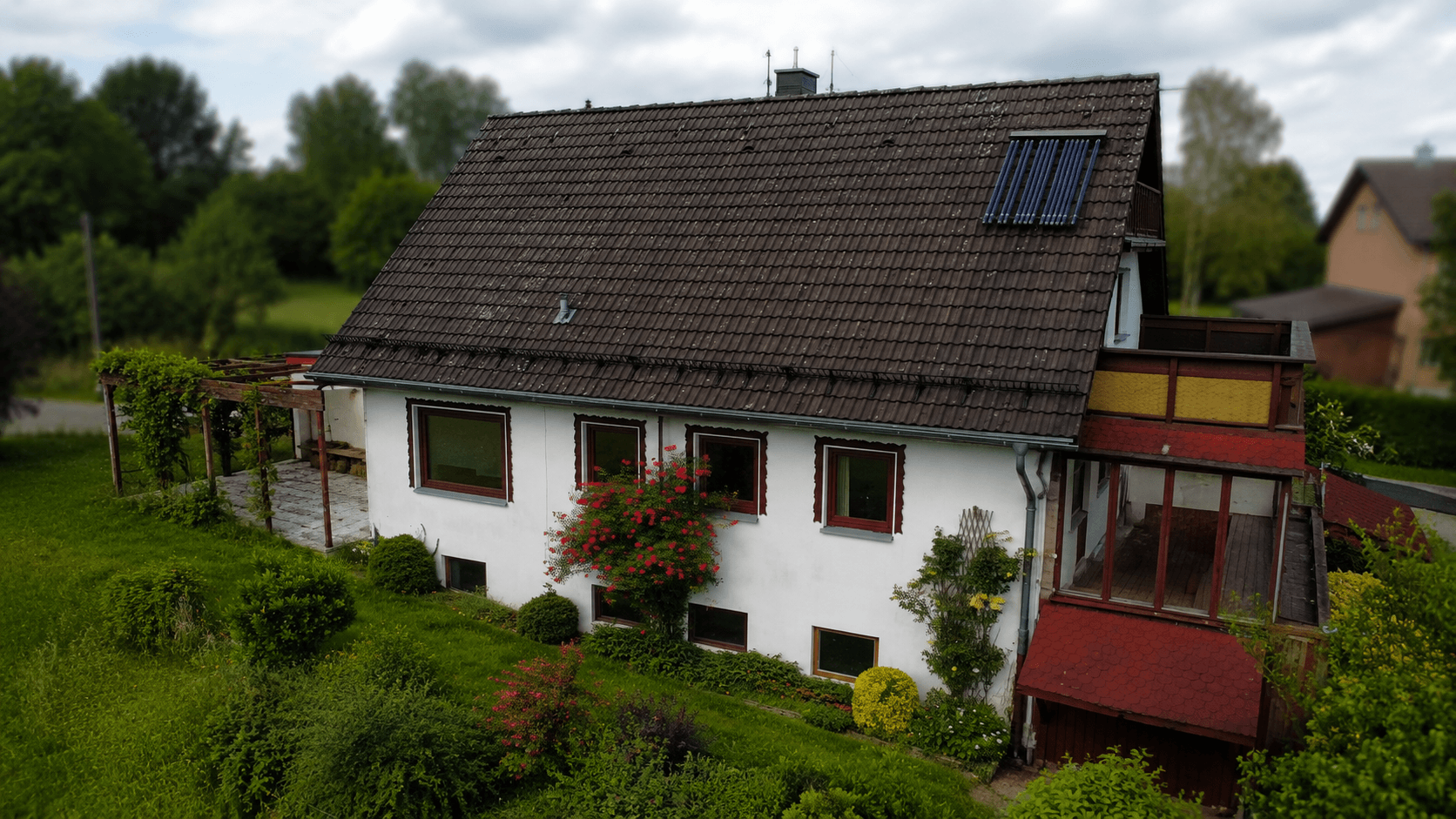 Immobilienangebot - Much - Haus - Freistehendes Einfamilienhaus mit wunderschönem Garten und zwei Kaminen