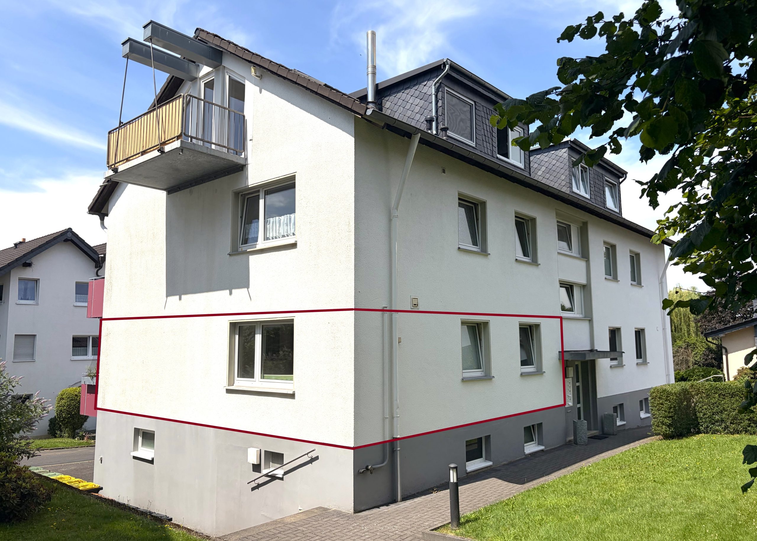 Immobilienangebot - Neunkirchen-Seelscheid - Wohnung - Attraktive Eigentumswohnung im Zentrum von Seelscheid mit Balkon, Garage und Stellplatz!