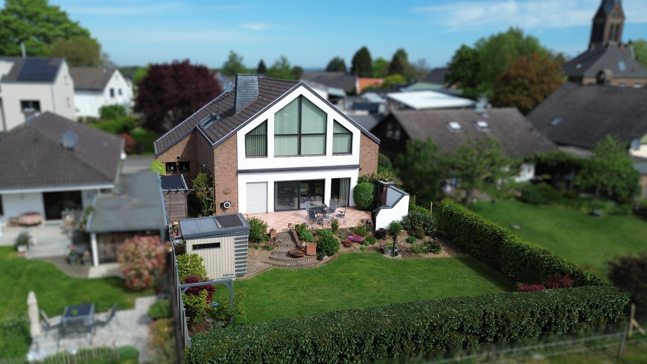 Immobilienangebot - Hennef (Sieg) - Haus - Exklusives Einfamilienhaus mit moderner Ausstattung in Hennef-Rott!