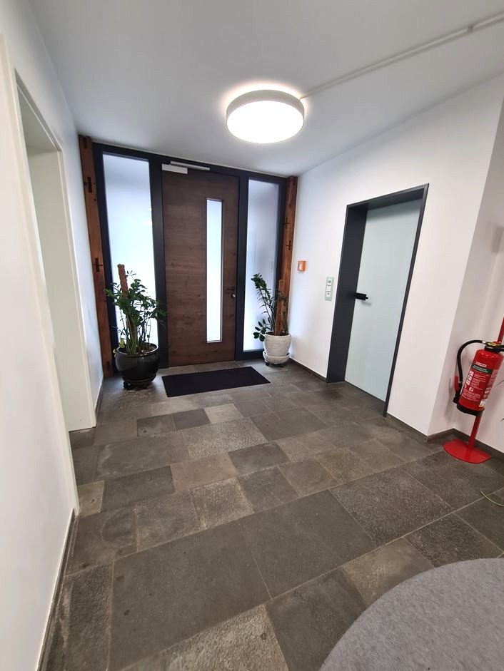 Immobilienangebot - Lohmar / Wahlscheid - Alle - Attraktive Gewerbeeinheit in Lohmar-Wahlscheid mit durchdachter Raumaufteilung!