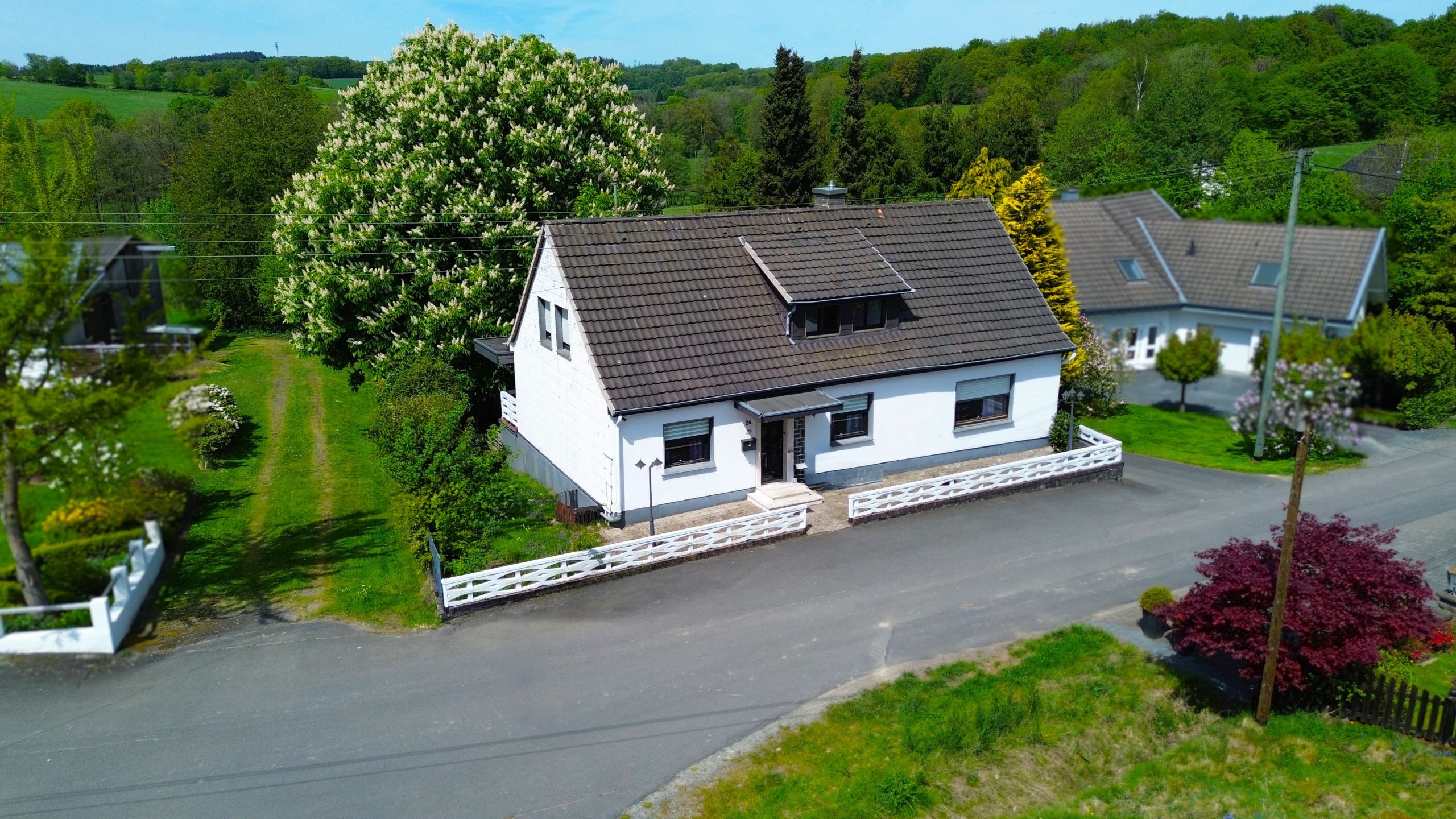 Immobilienangebot - Much - Haus - Landhaus mit viel Potenzial, Ruhe, Platz und optional über 3 Hektar Grünland