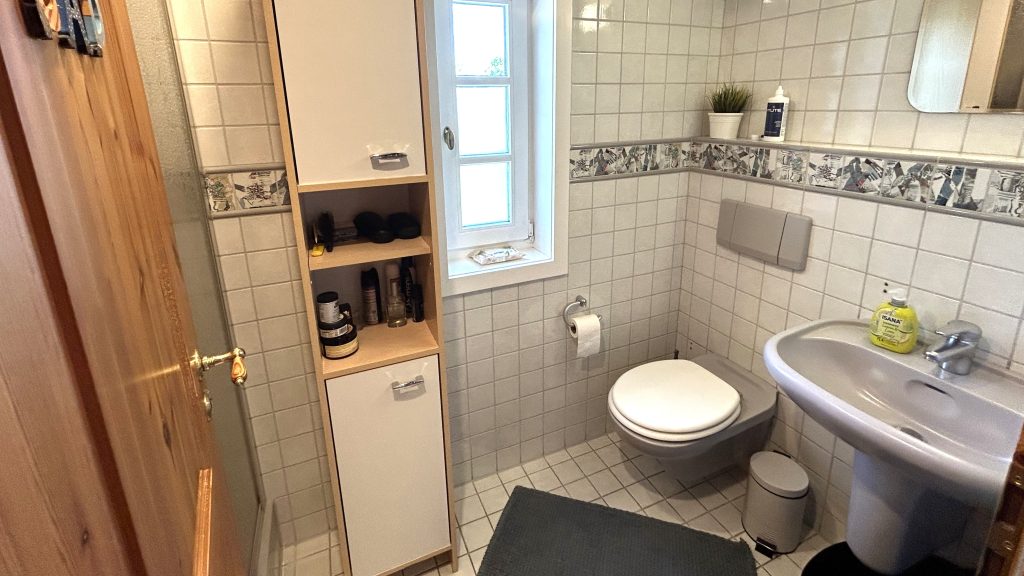 Immobilienangebot - Wiehl - Haus - Fachwerkhaus mit Ausbaureserve auf ca. 1.231 m² Grundstück in Wiehl-Drabenderhöhe