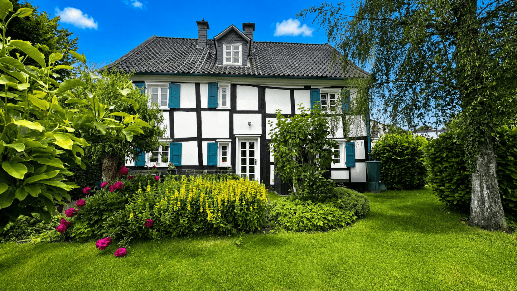 Immobilienangebot - Wiehl - Haus - Fachwerkhaus mit Ausbaureserve auf ca. 1.231 m² Grundstück in Wiehl-Drabenderhöhe