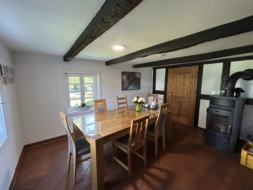 Immobilienangebot - Wiehl - Haus - Fachwerkhaus mit Ausbaureserve auf ca. 1.231 m² Grundstück in Wiehl-Drabenderhöhe