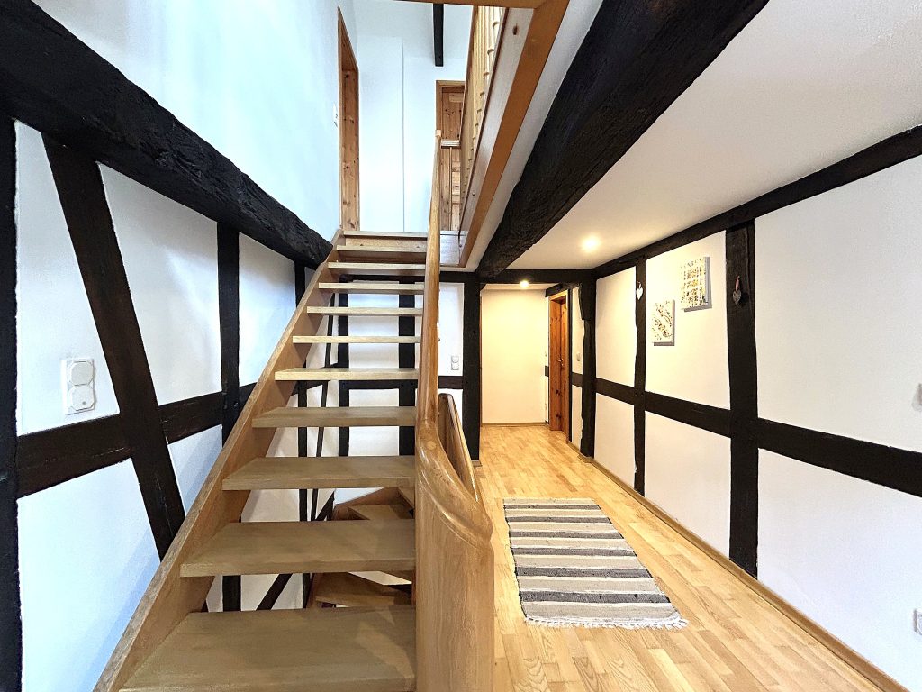 Immobilienangebot - Wiehl - Haus - Fachwerkhaus mit Ausbaureserve auf ca. 1.231 m² Grundstück in Wiehl-Drabenderhöhe