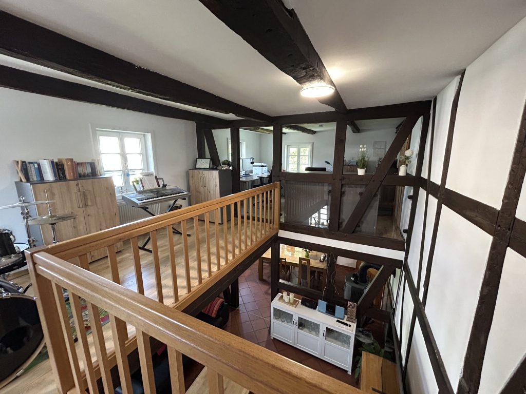 Immobilienangebot - Wiehl - Haus - Fachwerkhaus mit Ausbaureserve auf ca. 1.231 m² Grundstück in Wiehl-Drabenderhöhe