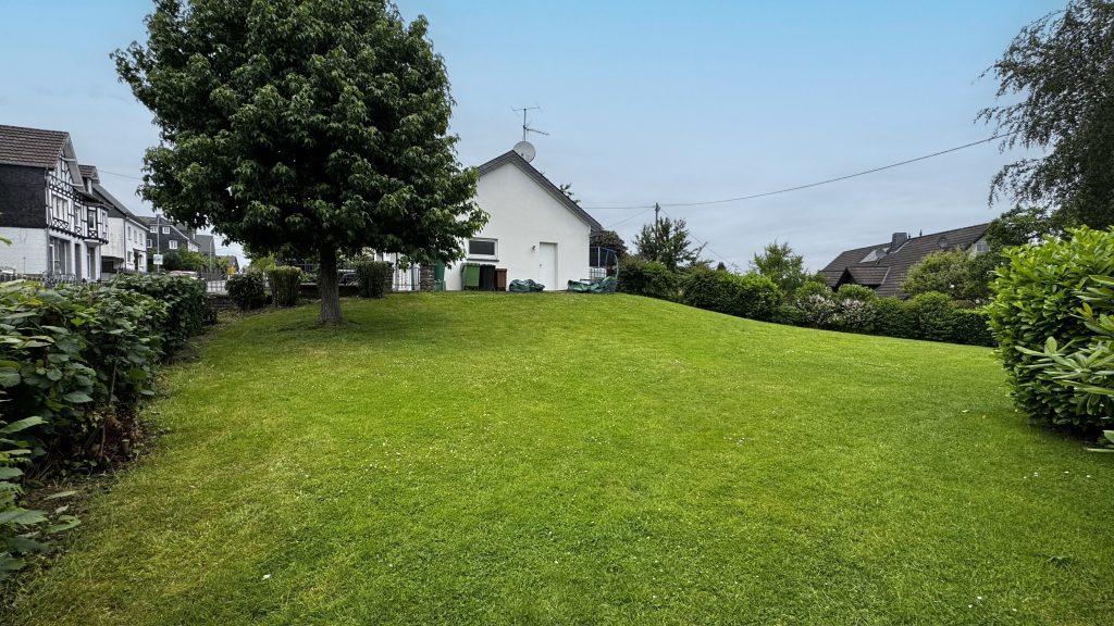Immobilienangebot - Wiehl - Haus - Fachwerkhaus mit Ausbaureserve auf ca. 1.231 m² Grundstück in Wiehl-Drabenderhöhe