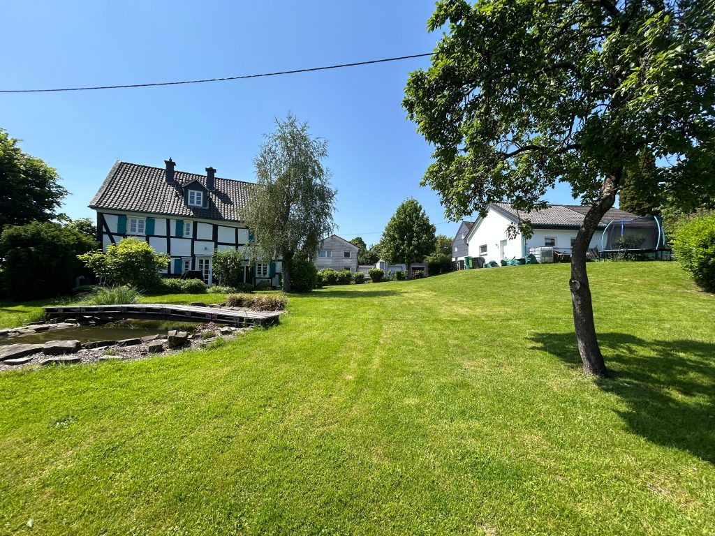 Immobilienangebot - Wiehl - Haus - Fachwerkhaus mit Ausbaureserve auf ca. 1.231 m² Grundstück in Wiehl-Drabenderhöhe