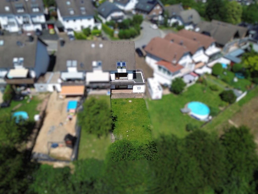 Immobilienangebot - Overath - Haus - Gepflegtes Reihenendhaus in ruhiger Wohnlage mit Garten & Fernblick ins Naturschutzgebiet