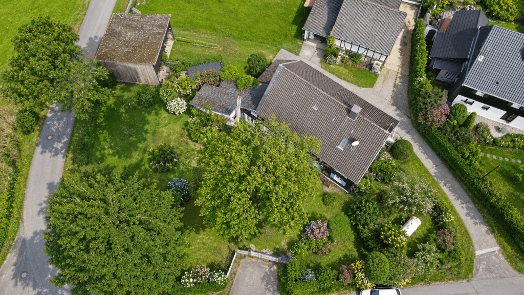 Immobilienangebot - Much - Haus - Historische Fachwerkhaushälfte mit Ausbaupotenzial auf großem Eckgrundstück!
