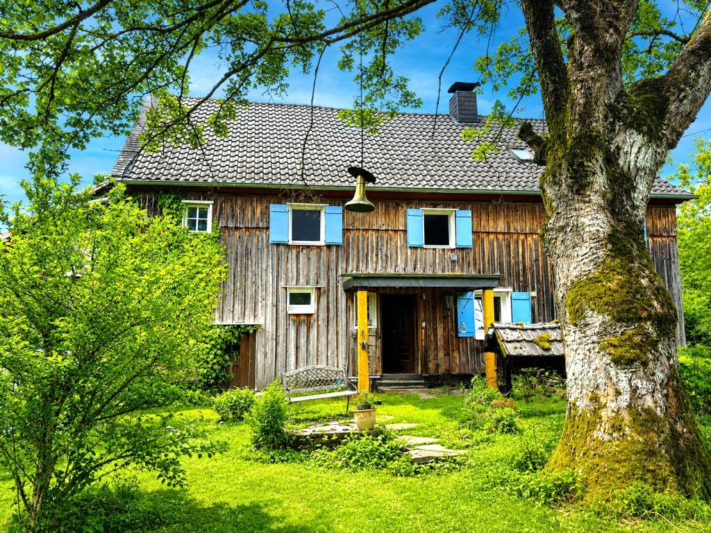 Immobilienangebot - Much - Haus - Historische Fachwerkhaushälfte mit Ausbaupotenzial auf großem Eckgrundstück!
