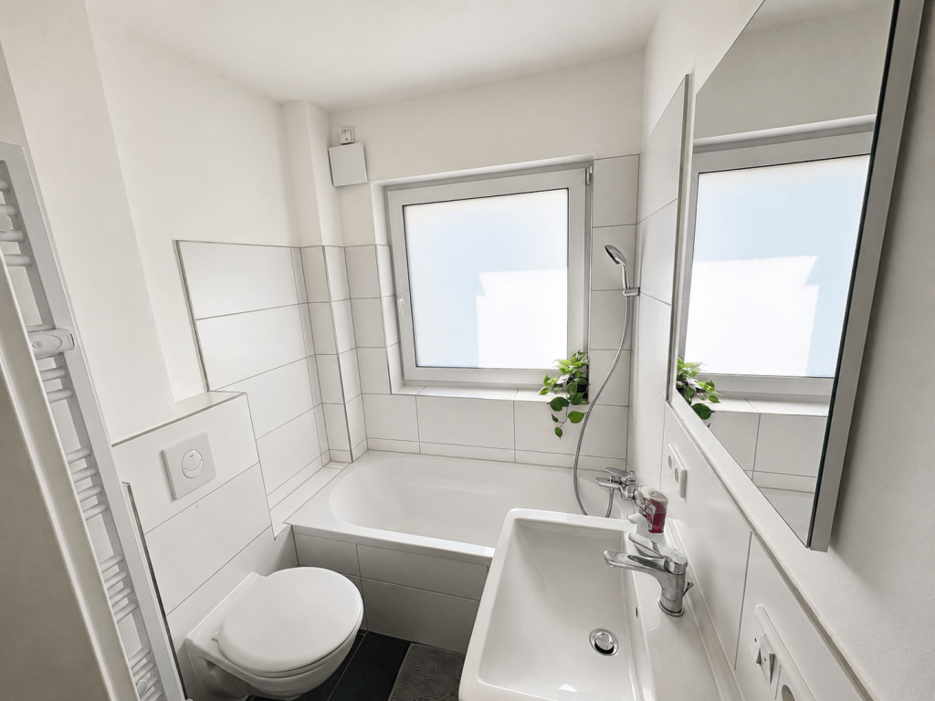Immobilienangebot - Much - Wohnung - Moderne, energetisch sanierte Wohnung mit Garten, Sauna und zusätzlichem Nutzbereich