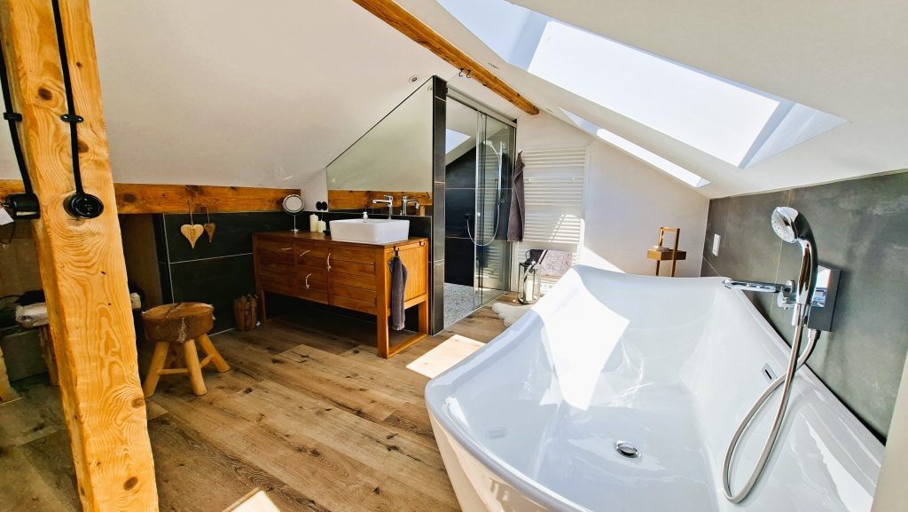 Immobilienangebot - Much - Haus - Naturnahes Wohnen – Einfamilienhaus mit Kamin, Wintergarten und traumhaftem Garten