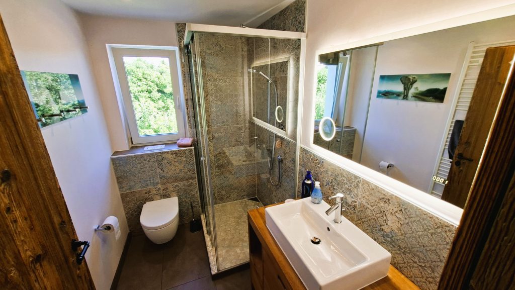 Immobilienangebot - Much - Haus - Naturnahes Wohnen – Einfamilienhaus mit Kamin, Wintergarten und traumhaftem Garten