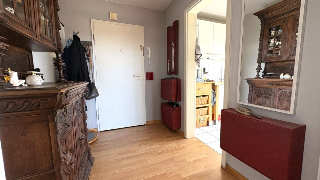 Immobilienangebot - Much - Wohnung - Großzügige, lichtdurchflutete 4-Zimmer-Wohnung mit Balkon und Weitblick in Much-Oberheiden