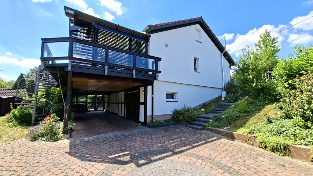 Immobilienangebot - Much - Haus - Naturnahes Wohnen – Einfamilienhaus mit Kamin, Wintergarten und traumhaftem Garten