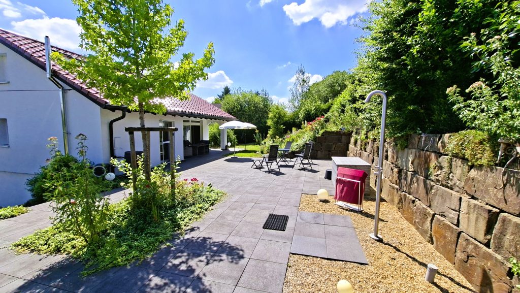 Immobilienangebot - Much - Haus - Naturnahes Wohnen – Einfamilienhaus mit Kamin, Wintergarten und traumhaftem Garten