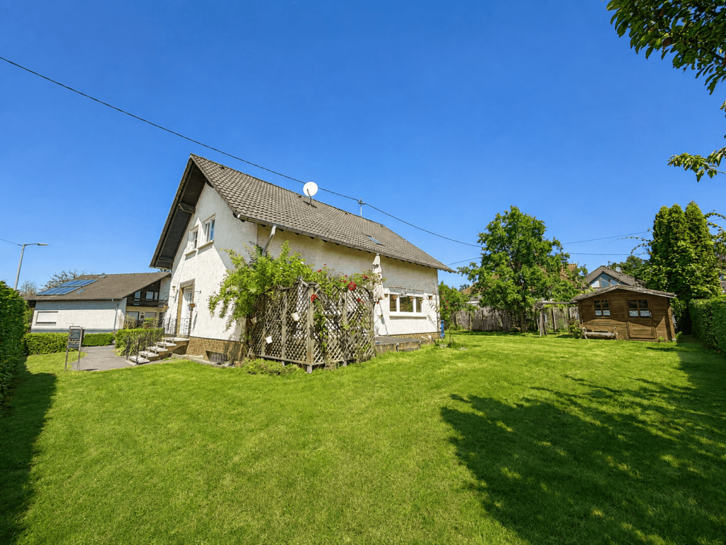 Immobilienangebot - Weyerbusch - Haus - Zuhause im Westerwald – großzügiges Einfamilienhaus mit Garten und Garage