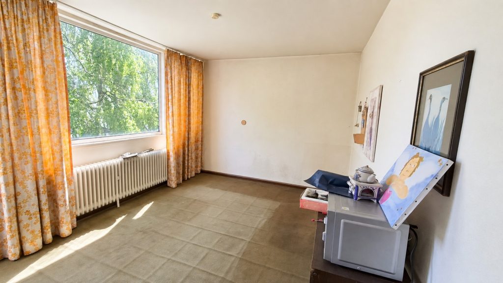 Immobilienangebot - Neunkirchen-Seelscheid - Haus - Aus Alt mach Neu - Doppelhaushälfte mit viel Gestaltungspotenzial für Handwerker