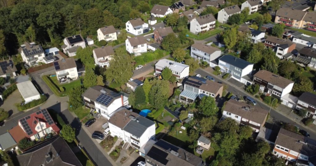 Immobilienangebot - Neunkirchen-Seelscheid - Haus - Aus Alt mach Neu - Doppelhaushälfte mit viel Gestaltungspotenzial für Handwerker