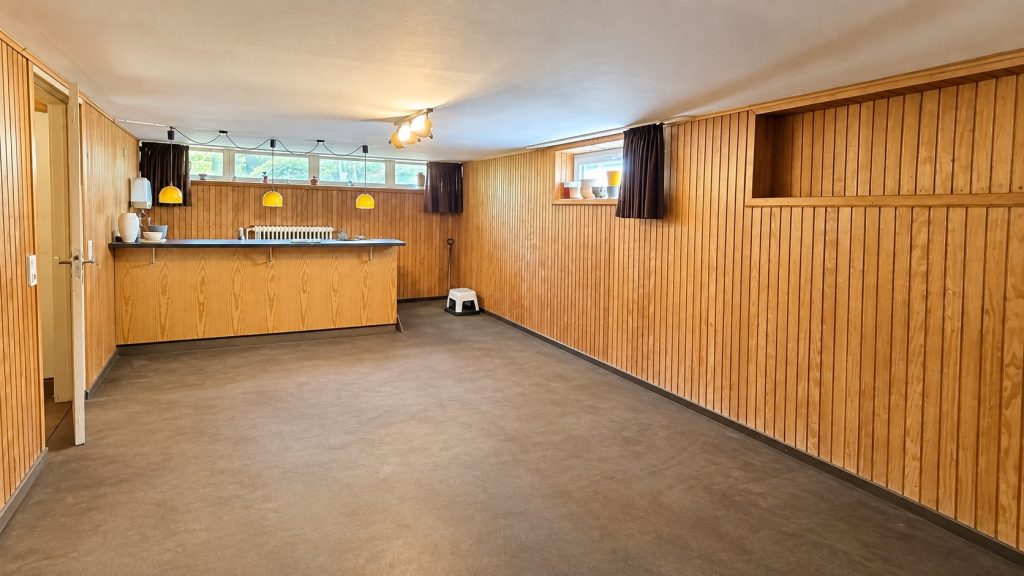 Immobilienangebot - Neunkirchen-Seelscheid - Haus - Aus Alt mach Neu - Doppelhaushälfte mit viel Gestaltungspotenzial für Handwerker
