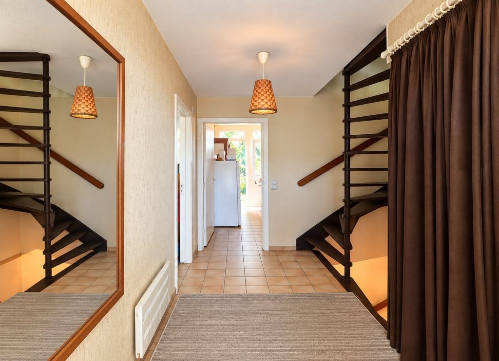 Immobilienangebot - Neunkirchen-Seelscheid - Haus - Aus Alt mach Neu - Doppelhaushälfte mit viel Gestaltungspotenzial für Handwerker