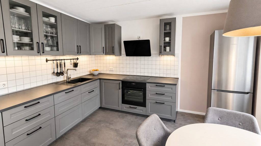 Immobilienangebot - Gummersbach - Haus - Modernisiertes Reihenendhaus mit großem Grundstück & viel Platz für die Familie