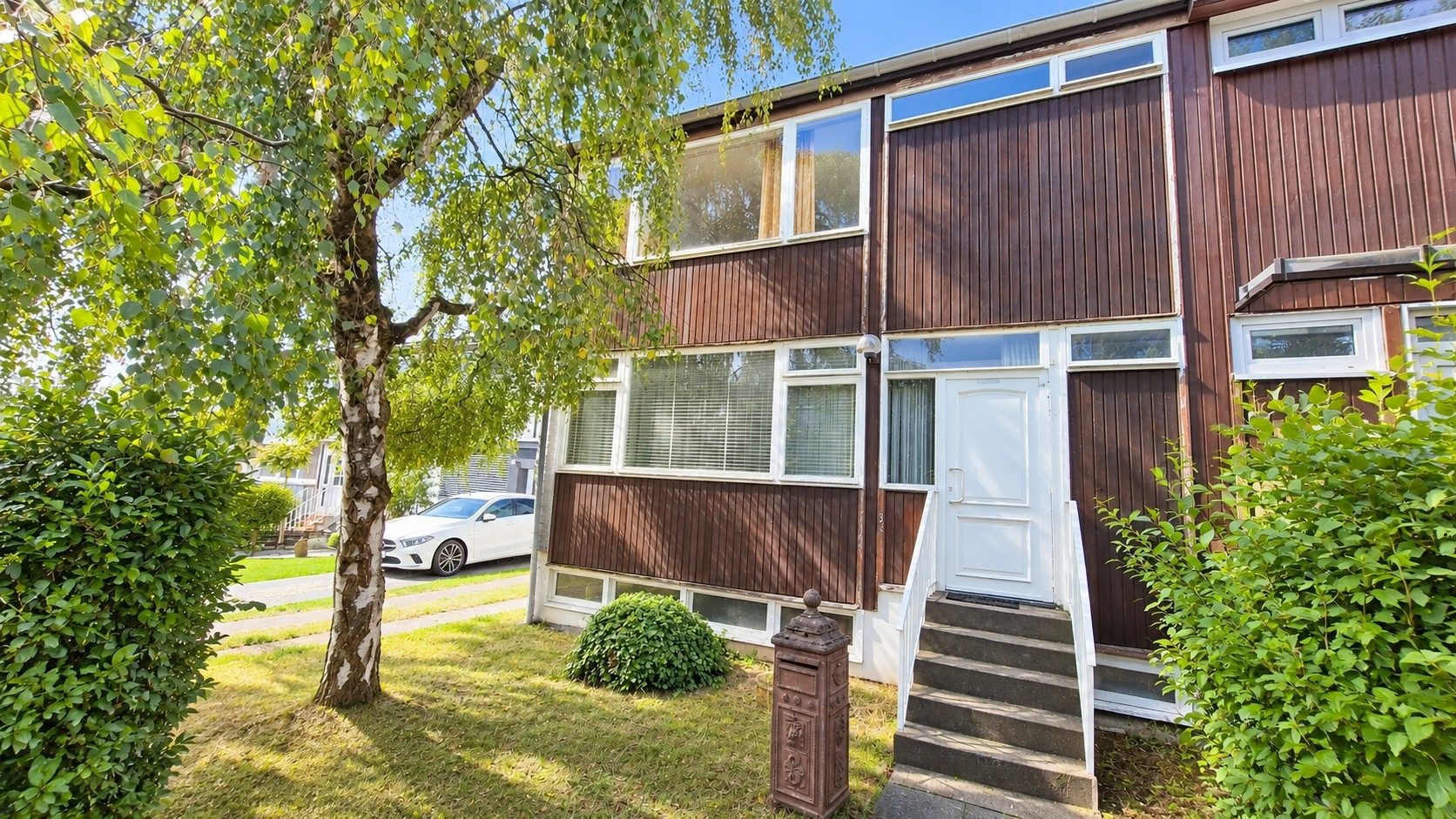 Immobilienangebot - Neunkirchen-Seelscheid - Haus - Aus Alt mach Neu - Doppelhaushälfte mit viel Gestaltungspotenzial für Handwerker