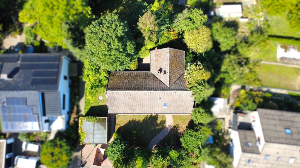 Immobilienangebot - Neunkirchen-Seelscheid - Haus - Großzügiges Familienhaus mit Kamin, traumhaftem Garten und guter Anbindung
