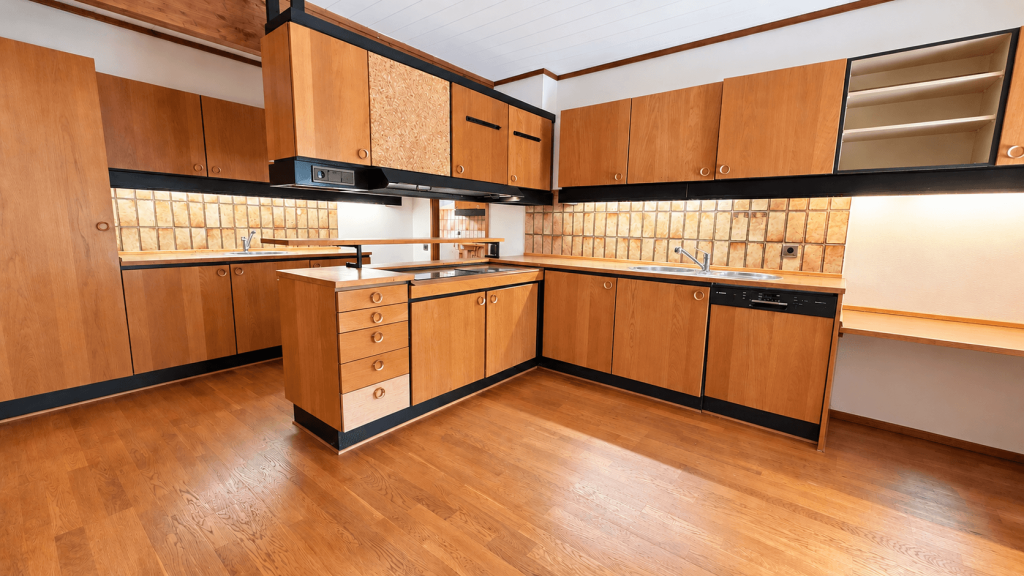 Immobilienangebot - Neunkirchen-Seelscheid - Haus - Großzügiges Familienhaus mit Kamin, traumhaftem Garten und guter Anbindung