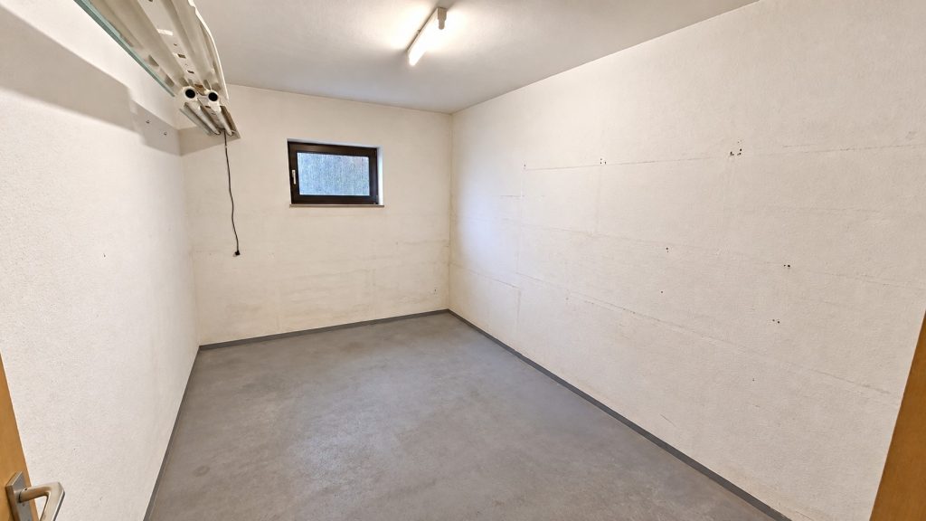 Immobilienangebot - Much - Haus - Viel Platz für die ganze Familie – großzügiges Einfamilienhaus mit Einliegerwohnung & Sauna