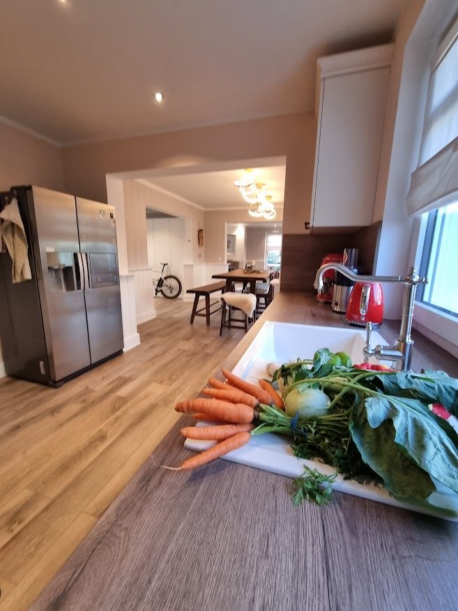 Immobilienangebot - Neuruppin - Alle - Zukunftsorientiertes Wohnen Klimaanlage vorbereitet und E-Ladestation – bereit zum Einzug.