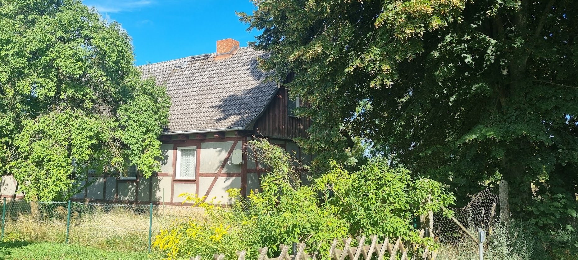 Immobilienangebot - Gnewikow - Alle - RESERVIERT: Fachwerkhaus  - mit altem Baumbestand - Seenähe ***Denkmalschutz