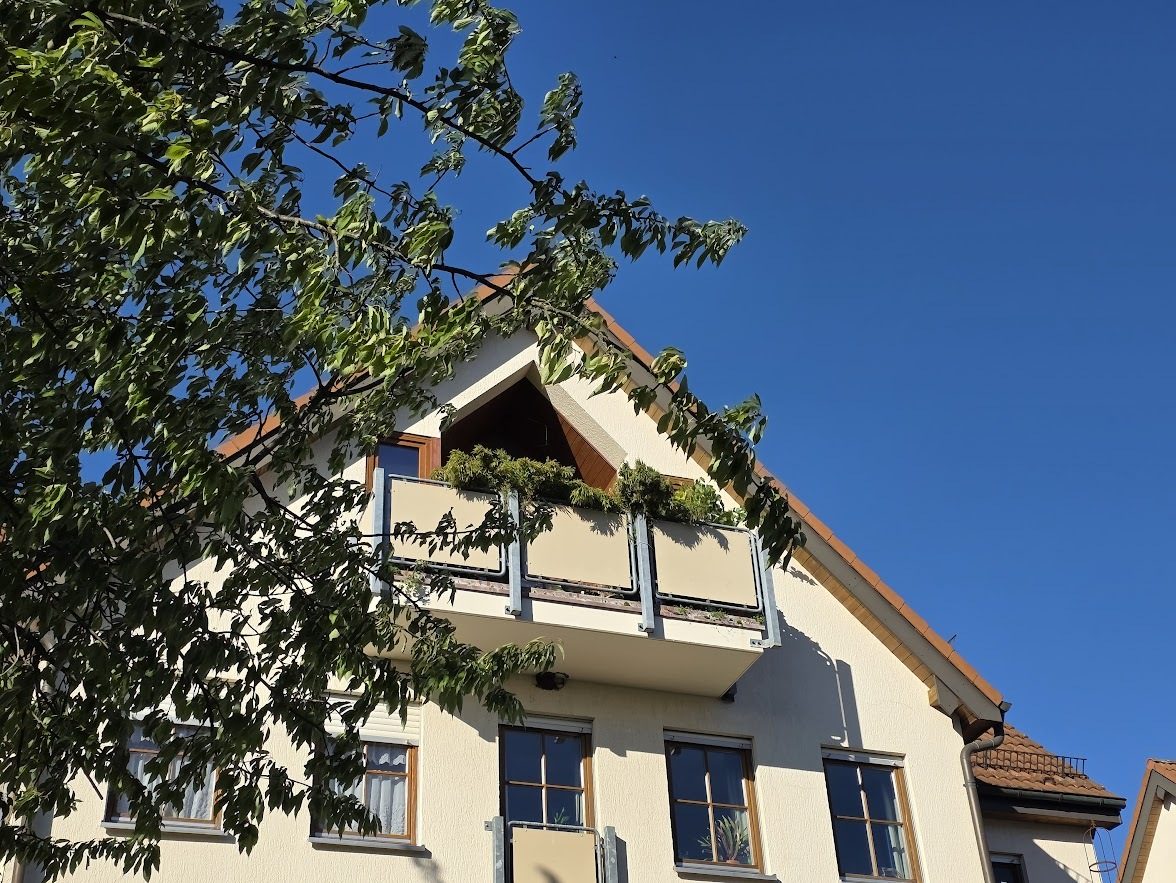 Immobilienangebot - Leegebruch - Alle - Über den Dächern von Leegebruch: Stilvolle Familienwohnung mit zwei Sonnenbalkonen