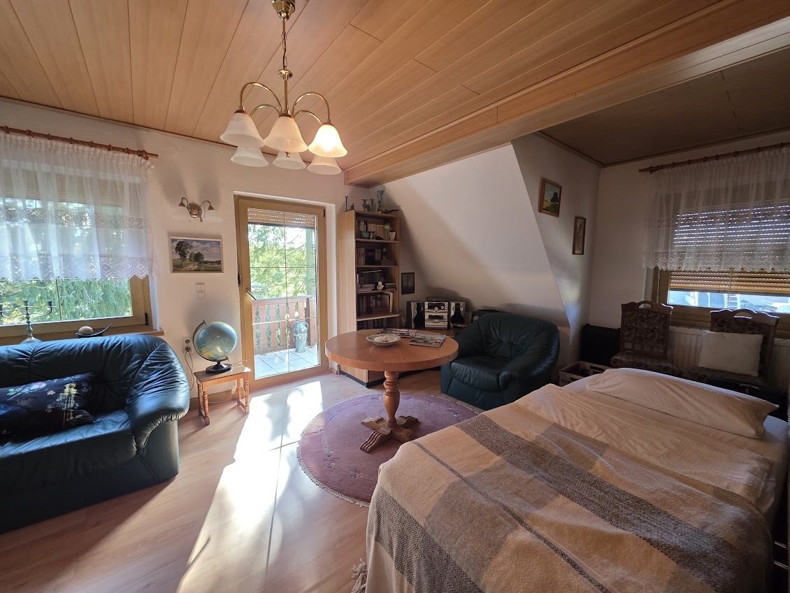 Immobilienangebot - Alt Ruppin - Alle - Alte Bäume, viel Grün und außergewöhnlich viel Platz – Ein Zuhause zum Ankommen