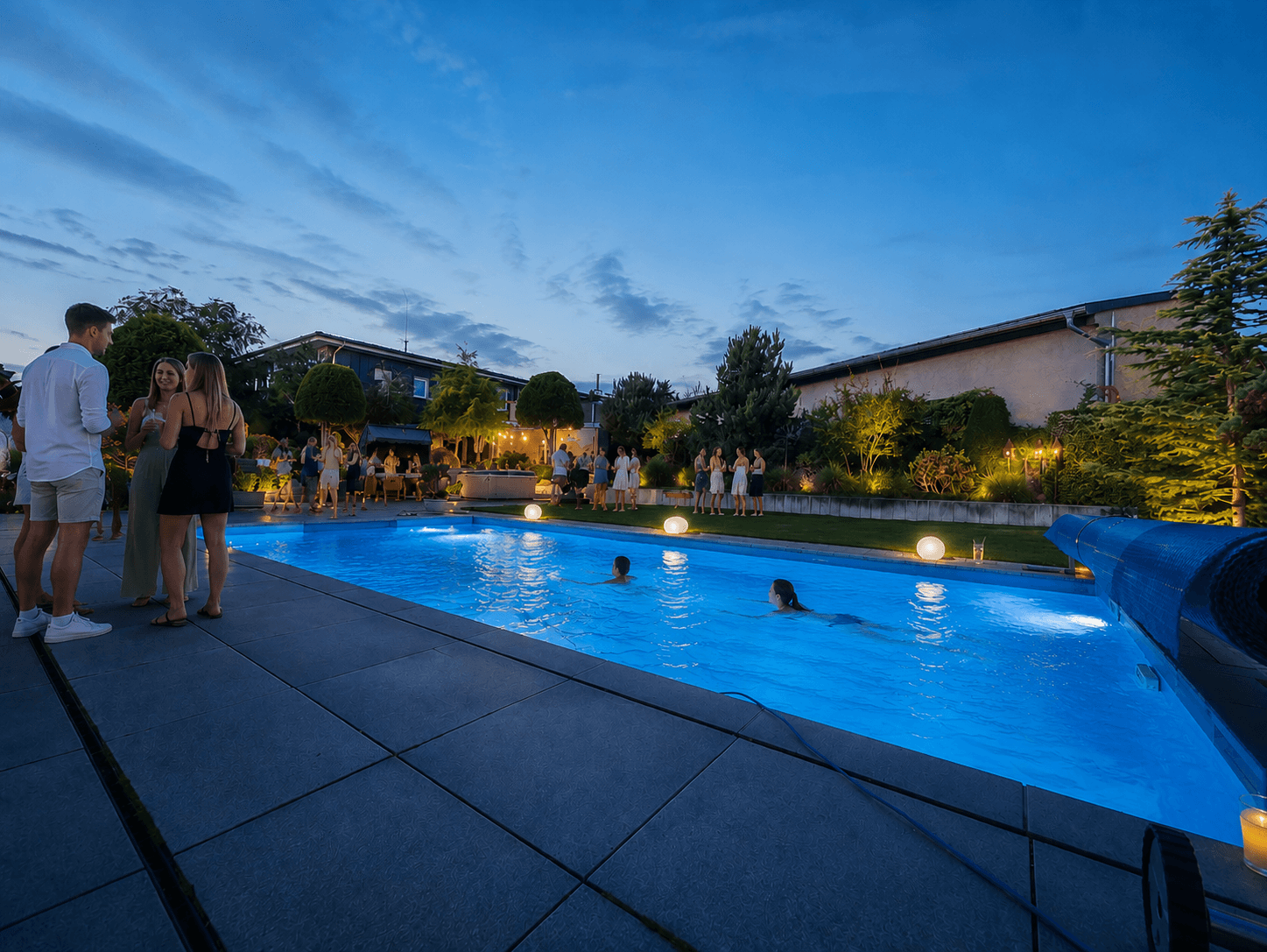 Immobilienangebot - Neuruppin - Alle - Zwei Häuser – ein Konzept: Leben, Arbeiten oder Mehrgenerationenwohnen mit Stil