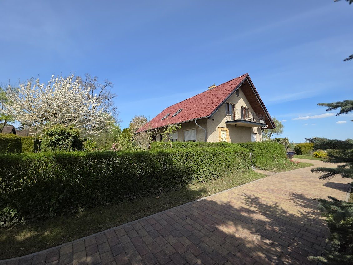 Immobilienangebot - Karwe - Alle - Zwischen Natur und Kreativität: EFH mit Atelier/Werkstatt und Bootssteg