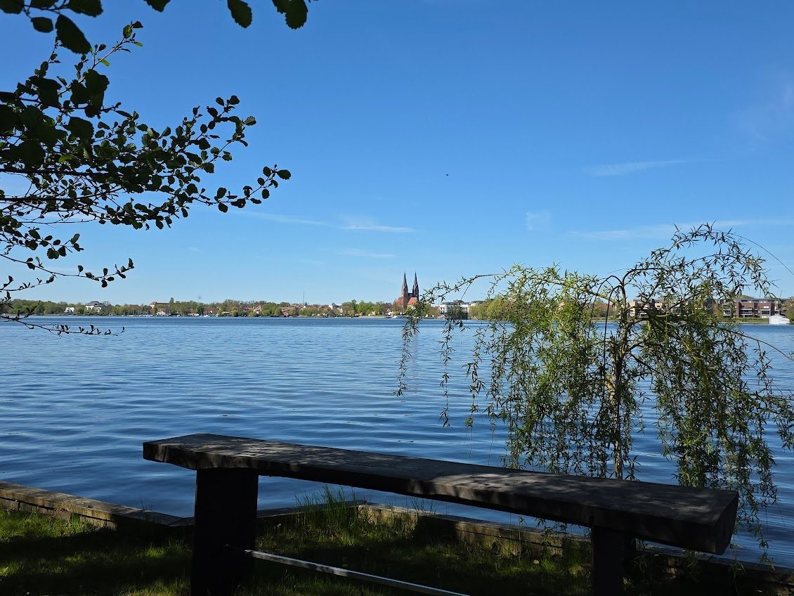 Immobilienangebot - Neuruppin - Grundstücke - 1A Lage mit Bootsanleger - und 25 Meter Uferfront