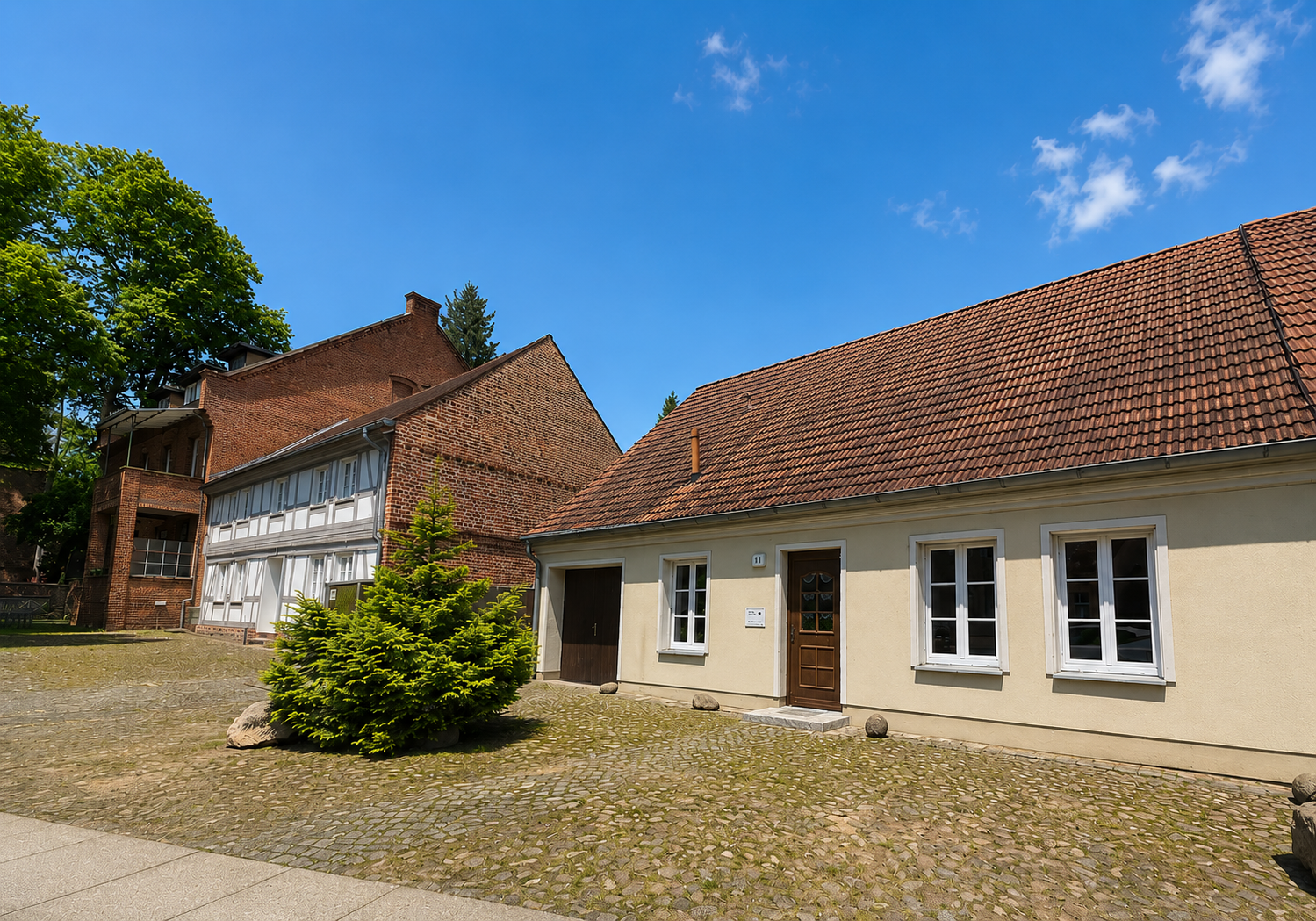 Immobilienangebot - Alt Ruppin - Alle - Ein besonderer Platz am Rhin: Haus, Datsche und eigener Wasserzugang